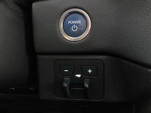 Used 2024 Toyota Tundra Limited image 20