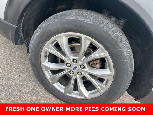 Used 2022 Ford Explorer XLT w/ Equipment Group 202A image 18