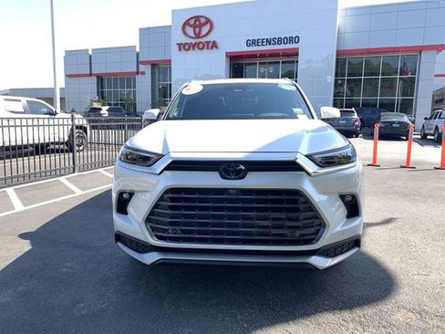 Certified 2024 Toyota Grand Highlander AWD Hybrid image 3
