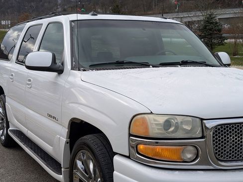 Used 2003 GMC Yukon XL Denali image 14