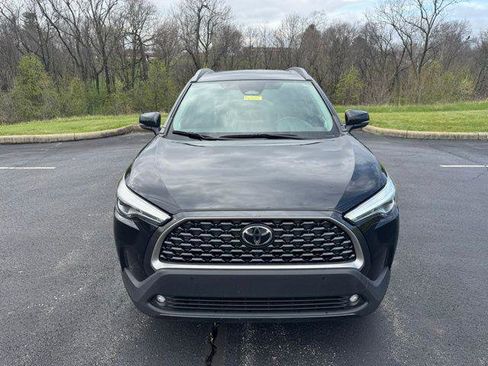 Certified 2023 Toyota Corolla Cross XLE w/ Convenience Package image 8