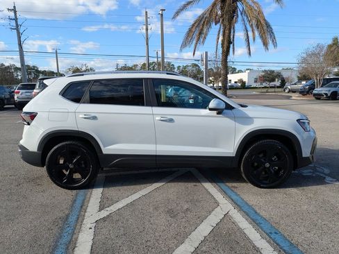 New 2026 Volkswagen Taos SEL AWD/4WD image 7