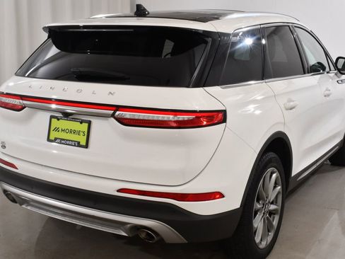 Used 2022 Lincoln Corsair AWD w/ Premium Package image 12