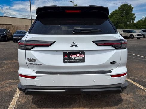 New 2026 Mitsubishi Outlander AWD image 5
