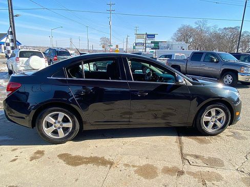 Used 2014 Chevrolet Cruze LT w/ Technology Package image 3