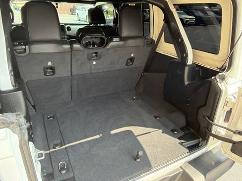 Certified 2021 Jeep Wrangler Unlimited Sahara AWD/4WD image 21