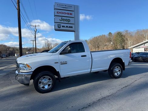 Used 2018 RAM 3500 Tradesman w/ Chrome Appearance Group image 3