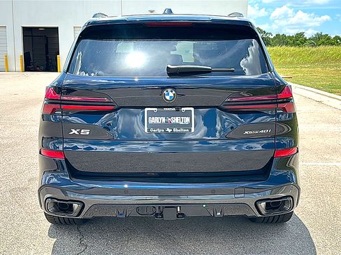 New 2026 BMW X5 xDrive40i w/ M Sport Package AWD/4WD image 7