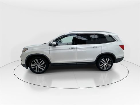 Used 2016 Honda Pilot Touring image 5