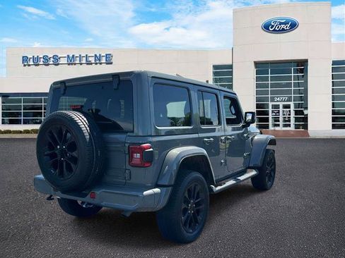 Used 2023 Jeep Wrangler Unlimited Sahara AWD/4WD image 4