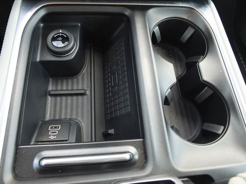 Used 2025 Ford Expedition Platinum w/ Driver's Package AWD/4WD image 28