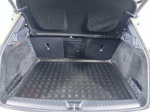 Used 2018 Mercedes-Benz GLA 250 4MATIC image 25