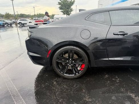 Used 2022 Chevrolet Camaro SS w/ Redline Edition RWD image 4