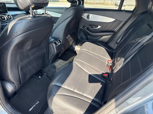 Used 2019 Mercedes-Benz GLC 300 4MATIC image 16