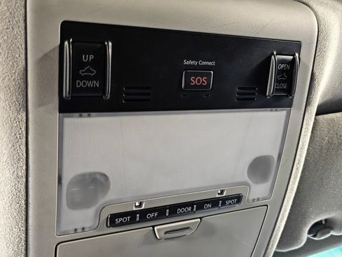 Used 2013 Lexus LS 460 AWD w/ Comfort Pkg image 11