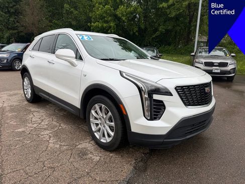 Used 2023 Cadillac XT4 Luxury w/ Driver Awareness Package FWD image 2