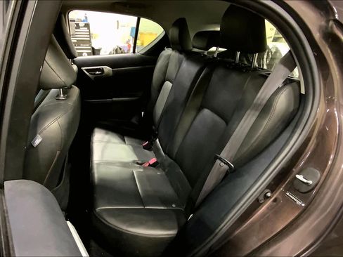 Used 2011 Lexus CT 200h Premium image 20