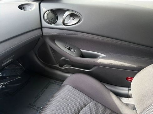 Certified 2024 Nissan Z Performance w/ Floor Mat Package RWD image 26