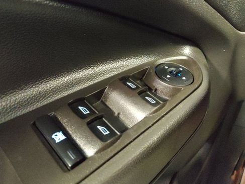 Used 2018 Ford Escape SE image 27