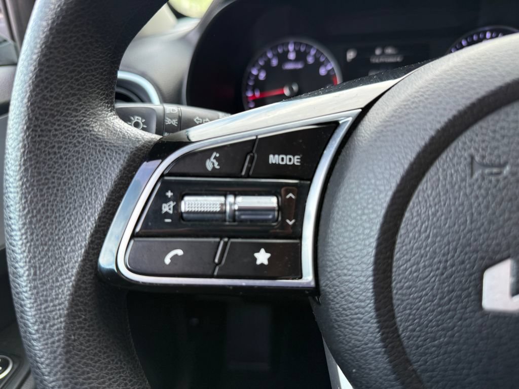 Used 2023 Kia Forte LXS FWD image 17