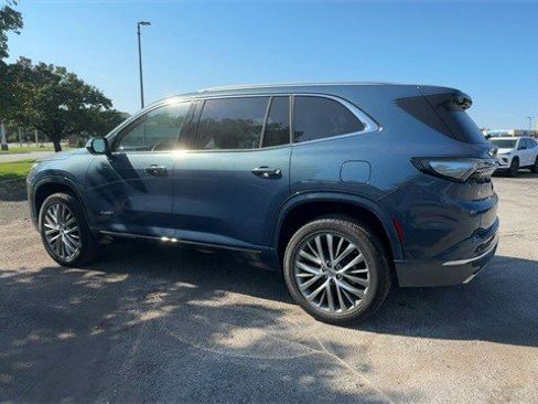 New 2026 Buick Enclave Avenir w/ Super Cruise Package image 6