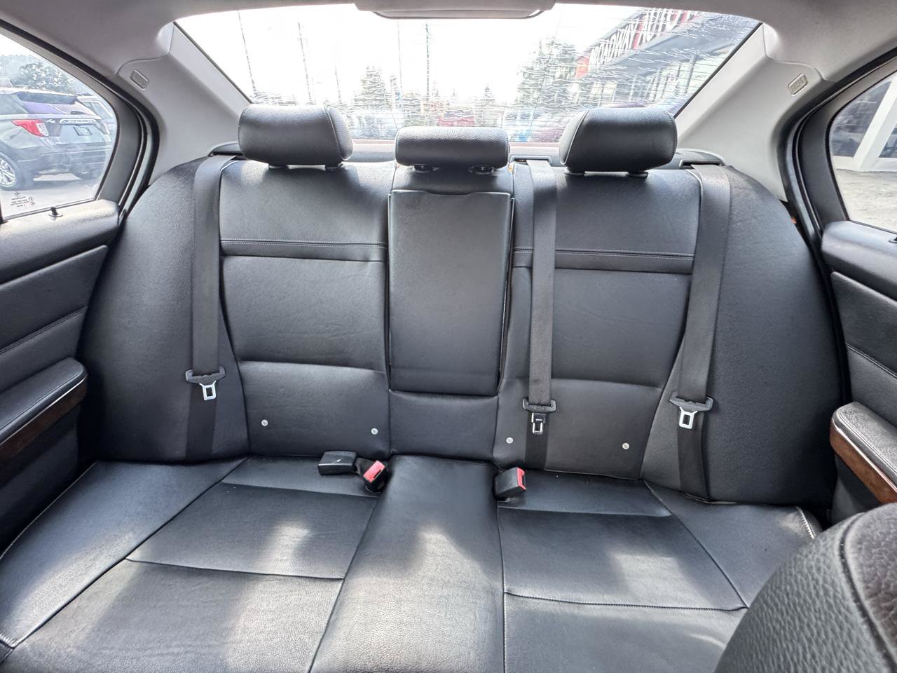 Used 2011 BMW 328i Sedan RWD image 15
