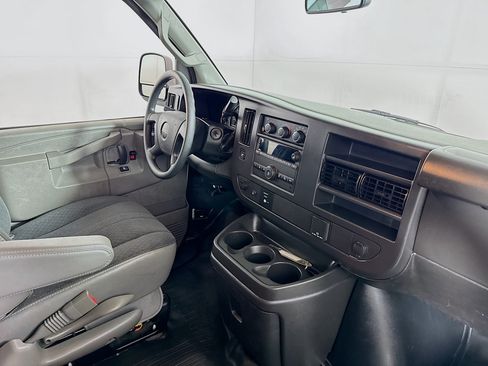 Used 2025 GMC Savana 2500 w/ Driver Convenience Package RWD image 23
