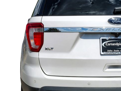 Used 2017 Ford Explorer XLT w/ Equipment Group 202A image 53