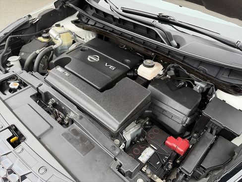 Used 2019 Nissan Murano SV AWD/4WD image 18