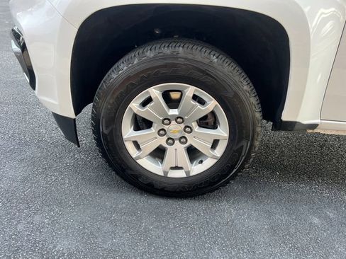 Used 2022 Chevrolet Colorado LT w/ Fleet Safety Package image 13