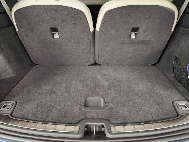 Used 2025 Volvo EX90 Ultra w/ Protection Package Premier AWD/4WD image 32