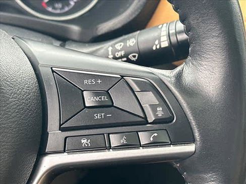 Used 2023 Nissan Sentra SV w/ SV Premium Package image 18