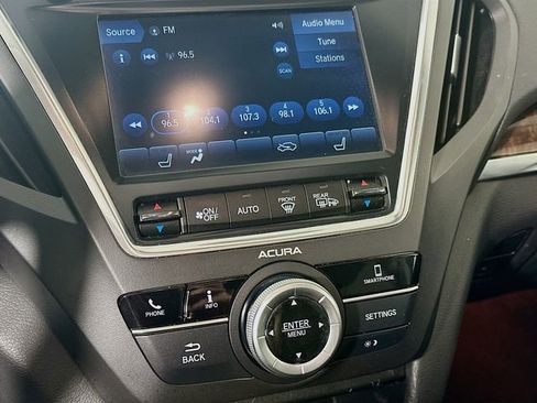 Used 2020 Acura MDX SH-AWD image 17