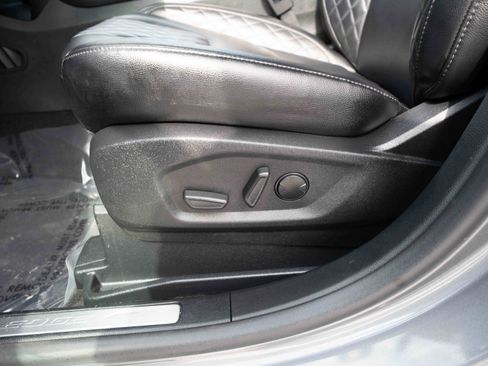 Used 2024 Ford Edge Titanium AWD/4WD image 12