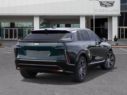 New 2026 Cadillac Lyriq Luxury w/ LPO, Floor Liner Package