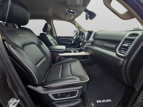 Used 2019 RAM 1500 Laramie image 14