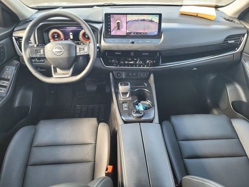 Certified 2025 Nissan Rogue SL w/ Tech Package image 16