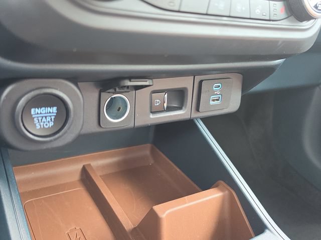 Used 2024 Ford Maverick Lariat FWD image 25