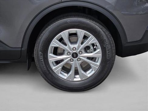 New 2025 Ford Escape Active image 9