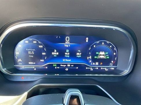 Used 2024 Chevrolet Suburban High Country w/ Advanced Technology Package image 28