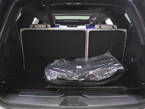 New 2025 Cadillac Escalade Sport Platinum w/ LPO, Floor Liner Package image 20