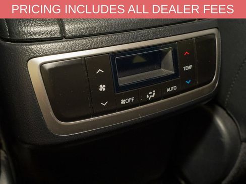Used 2019 Toyota Highlander Limited FWD image 8