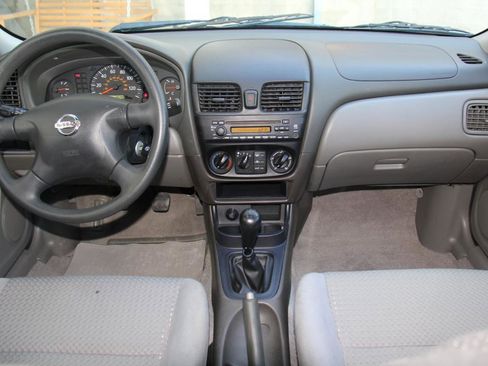 Used 2006 Nissan Sentra 1.8 w/ (F05) Convenience Pkg image 9