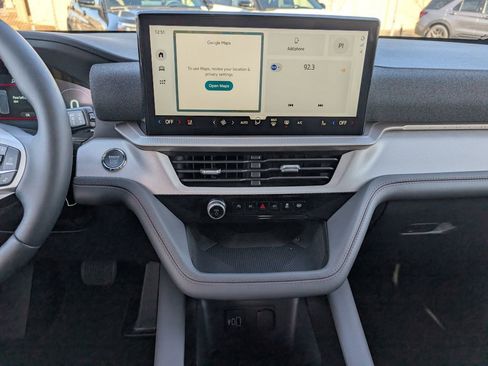 New 2026 Ford Explorer Active w/ Active Comfort Package image 13