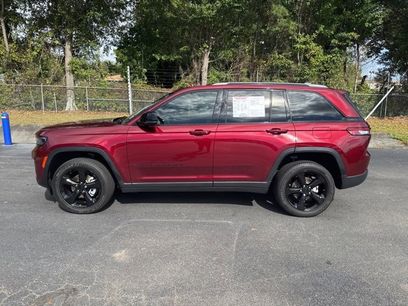 Used 2023 Jeep Grand Cherokee Altitude