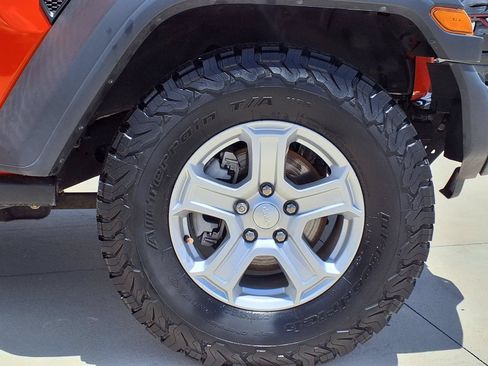 Used 2018 Jeep Wrangler Unlimited Sport S AWD/4WD image 9