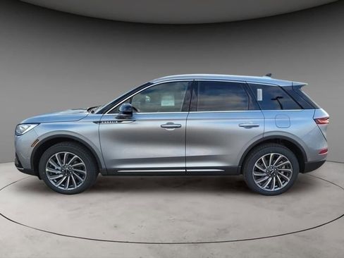 New 2024 Lincoln Corsair Reserve w/ Equipment Group 202A FWD image 8