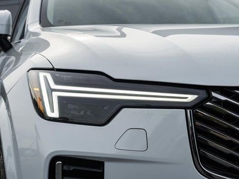 New 2026 Volvo XC90 B6 Plus w/ Protection Package Premier image 12