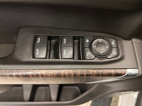 Used 2021 GMC Sierra 1500 Denali w/ Denali Ultimate Package AWD/4WD image 17