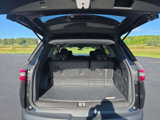 Used 2021 Chevrolet Traverse LS w/ LPO, Floor Liner Package AWD/4WD image 27